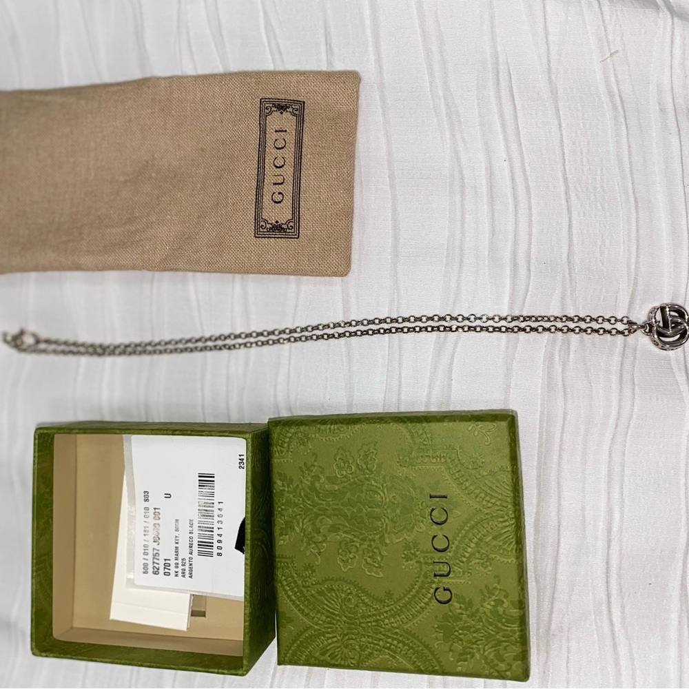 Gucci marmount key necklace. Never worn. - Picture 2 of 4